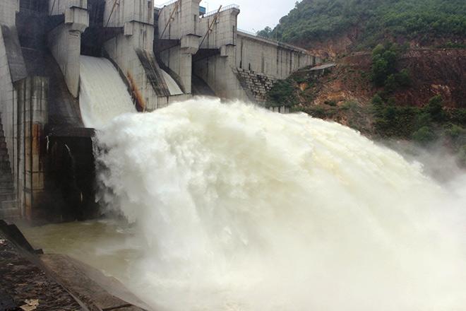 mô tả ống địa kỹ thuật làm bể lắng cát trong dự án thủy điện